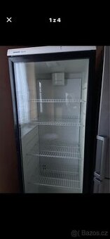 Chladicí vitrína Snaige
