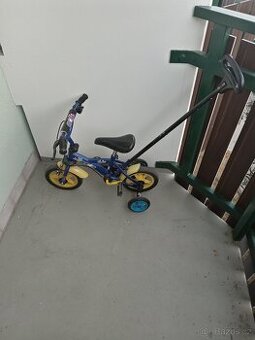 Dětské kolo s tlačným řídítkem a bočními kolečky