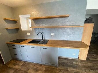 Kuchyňská linka se spotřebiči