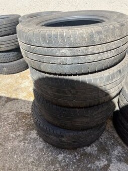 225/65R16C Michelin