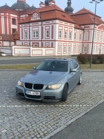 BMW E90 330i SportPaket