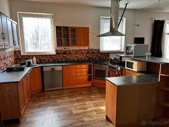 Pronájem prostor 161 m² Klecany u Prahy
