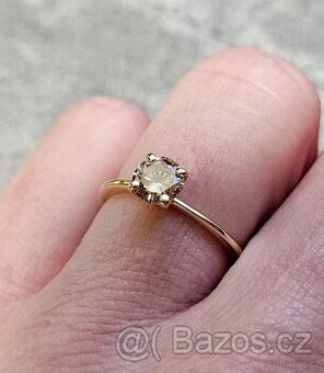 Diamantový prsten 0.58ct.ze žluté zlata 585
