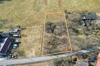 Prodej stavebního pozemku 3711 m² Lanžov