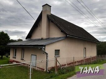 Rodinný dům v obci Chotěvice, okr. Trutnov, ev.č. 00216 - 1