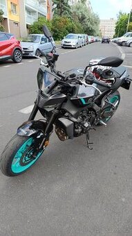 MT 09