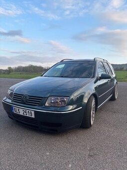 Volkswagen Bora 2.3 V5 125kw Highline