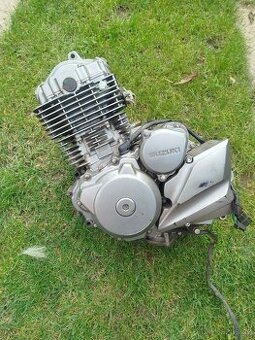 Suzuki dr 125 sm