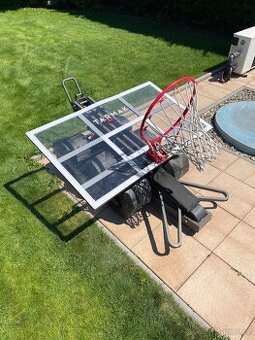 Basketbalový skládací koš B900 od TARMAK