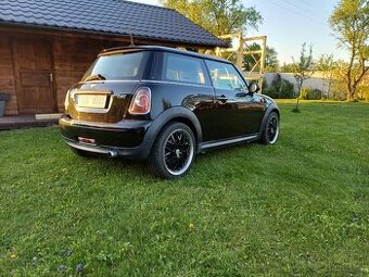 Prodám Mini One, typ 2011,motor 1,6 benzin 55kW