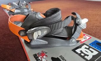 SNOWBOARD STUF Uproar deska + NITRO orig. vázání