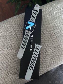 Apple Watch series 7 Nike