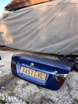 Víko kufru bmw e90