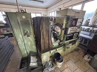 Odvalovací frézka TOS OFA 16 A
