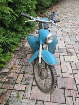 Jawa 555 pařez