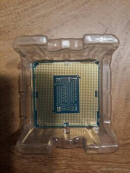 Intel Core i5-8400 CPU  - Rezervováno