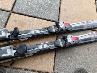 Prodám sjezdové lyže Fischer