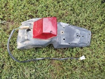 Zadní díl blatníku se světlem Aprilia Pegaso/Tuareg 125