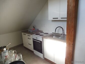 Pronájem bytu 2+1, Povel