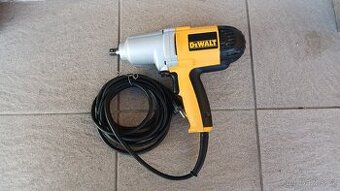 Rázový Utahovák DEWALT