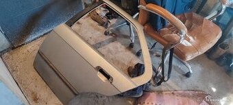 BMW E36 sedan LZ dveře bez koroze