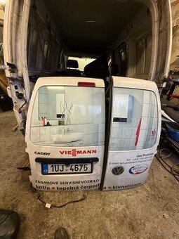 Zadní dveře vw Caddy mk3