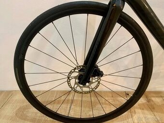 Zapletená kola DT Swiss R470