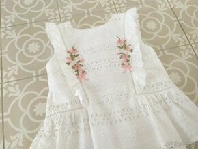 1x oblečená bílá krajková vyšívaná halenka Mayoral 134