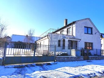 Jiřice, pronájem rodinného domu 4+1, 120 m2 na pozemku 550 m