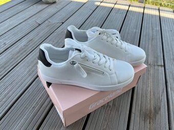 NOVÉ dámské tenisky 40 DEICHMANN