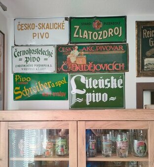 Pivní sklo, půllitry, třetinky, pivovarské cedule.