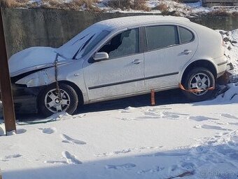 Seat Leon na náhradní díly