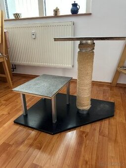 Škrabadlo a odpočívadlo pro kočku (dvoupatrové)