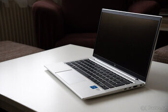 HP Elitebook 830 G8 i5-2.6GHz/32GB/1000GB + pouzdro