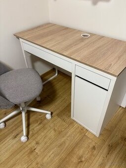Psací stůl Ikea
