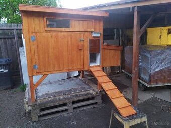 Kurník pro 10 -12 slepic