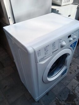 Automaticka pracka Indesit na 5kg