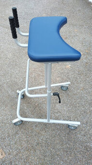 Chodítko MUVI100 pro invalidy - rehabilitační