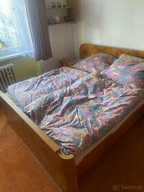 nabízím starý nabytek