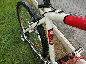 Horské kolo  Author