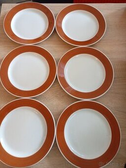 Nepoužité talíře Czechoslovakia