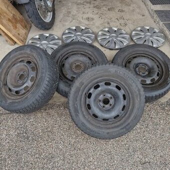 Sada zimních pneu s disky r15 5×100 195/65