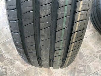 195/55/16 Michelin