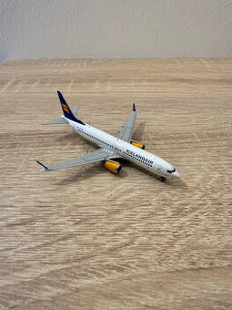 Model letadla 1:400 Boeing 737 MAX 8