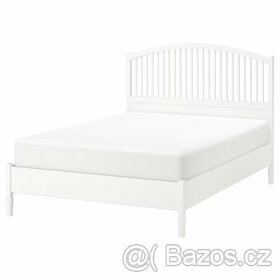 Bílá postel 160x200 a noční stolky IKEA TYSSEDAL