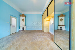 Prodej bytu 4+1, 130 m², Cheb, ul. Mánesova