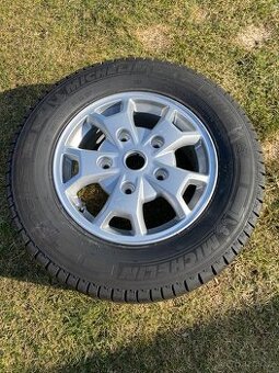 Michelin Agilis 235/65/R16 C letní 1ks vc disku
