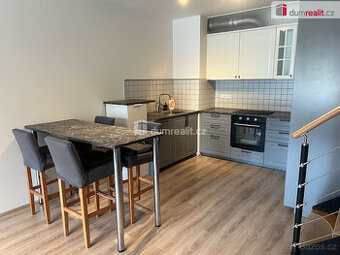 Pronájem mezonetu 3kk 80m2 Rezidence Zámecký Dvůr  Brandýs n