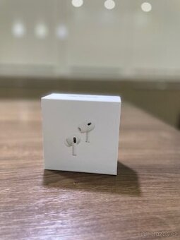 AirPods 2. generace USB-C - 1