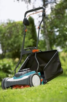 Vřetenová aku-sekačka Gardena 380Li 25V 3.2Ah zánovní.
